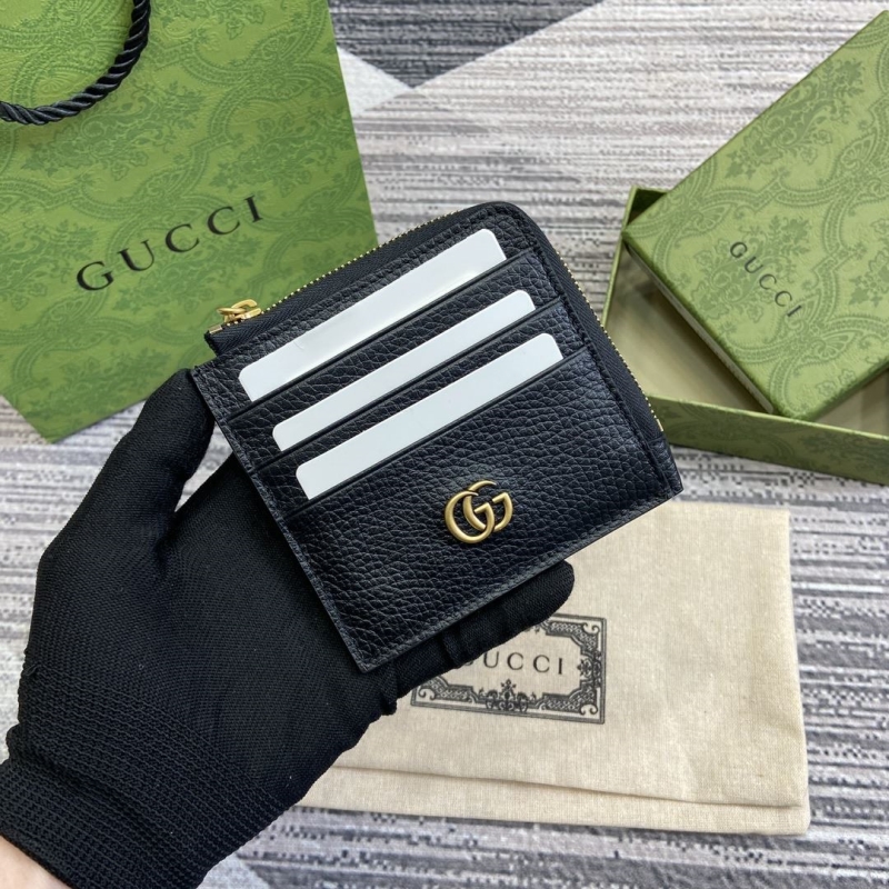 G*u*i wallets & purse